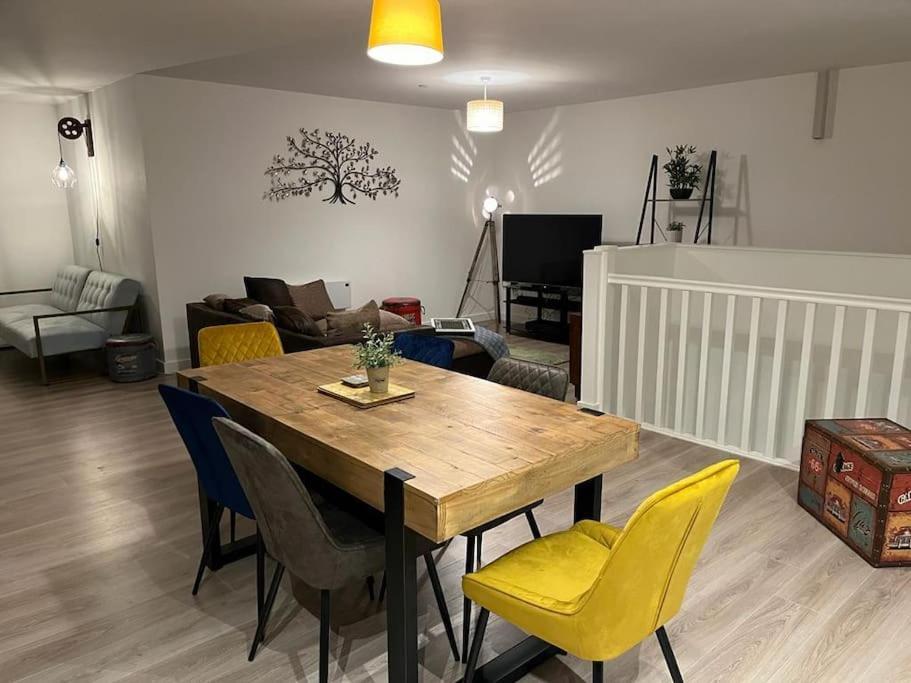 Bayard Luxe 2 Bedroom Penthouse Duplex Peterborough Esterno foto